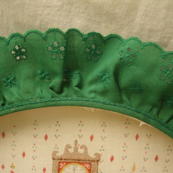 Handmade Embroidery Hoop Holiday Decoration - Picture 8 of 8